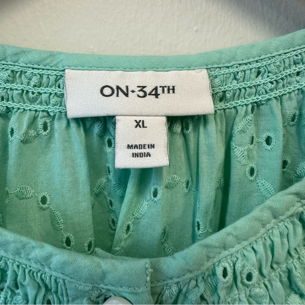 100% Cotton Mint Eyelet Puff Sleeve Button Down Blouse - Picture 4 of 8